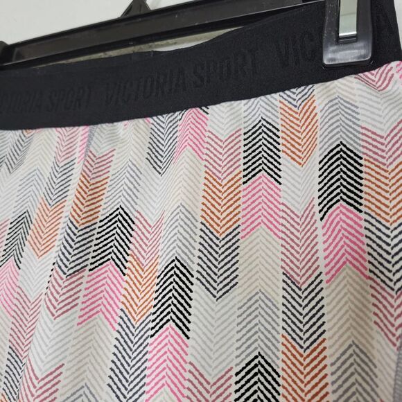 Victoria's Secret Victoria Sport VSX The Player Hot Short Chevron Print Medium - Picture 4 of 7